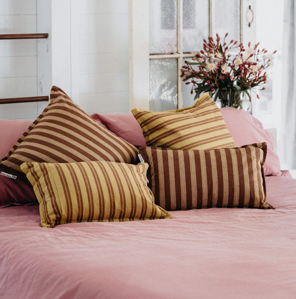 Cushions & Throws
