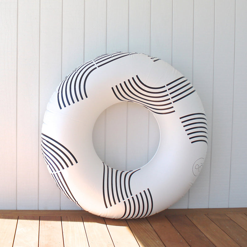 POOL TUBE | Curves White by &Sunday